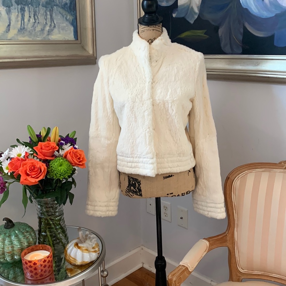 BCBGMAXAZRIA Genuine FUR Ivory off white fall jacket Designer S 4 6 $328 Rare